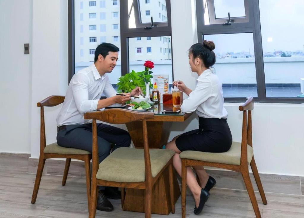 Khách sạn Ruby Star Hotel- Near Ben Thanh Market